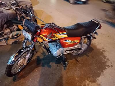 just like new bike 1200 km usd