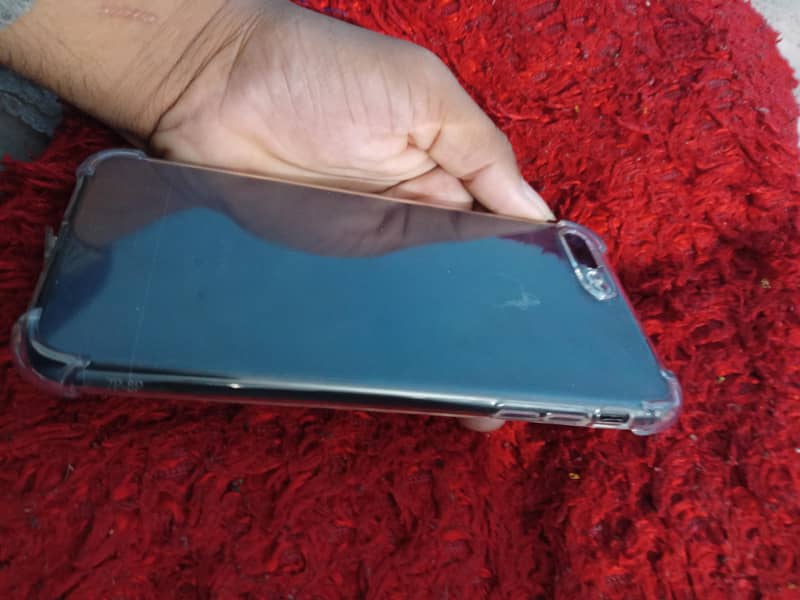 Apple iPhone 7 Plus 3