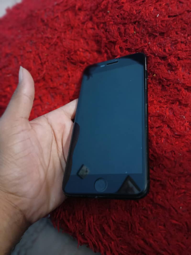 Apple iPhone 7 Plus 4