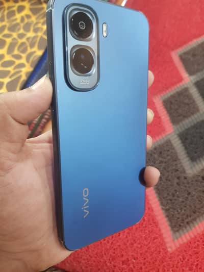Vivo Y500