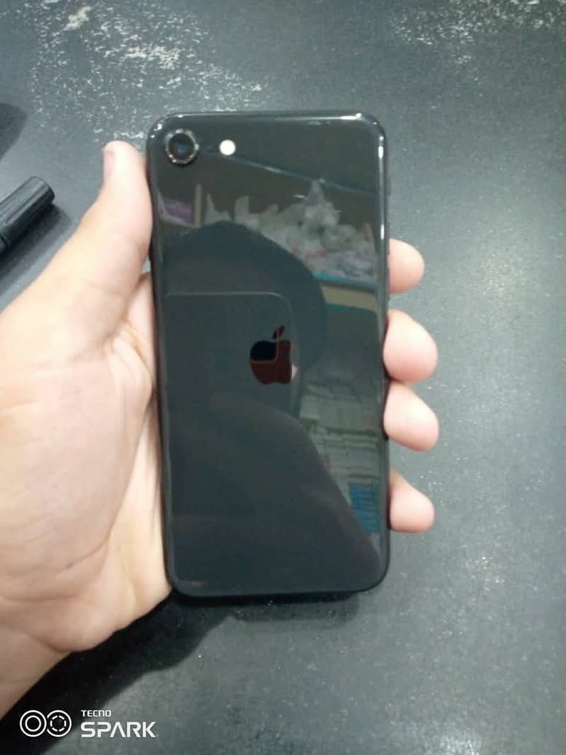 Apple iPhone SE 2