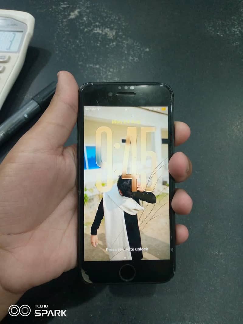 Apple iPhone SE 3
