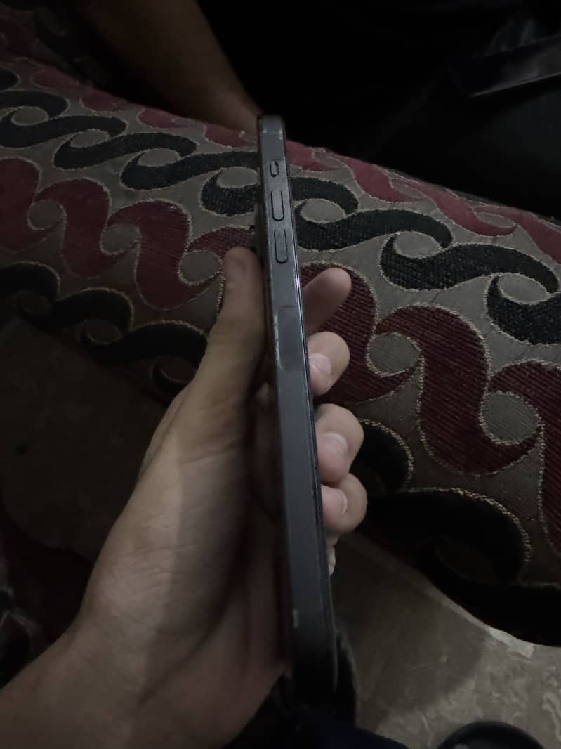 Apple iPhone 14 Pro Max 2