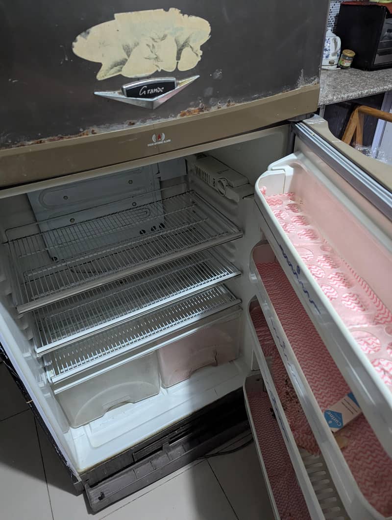 Dawlance fridge 2
