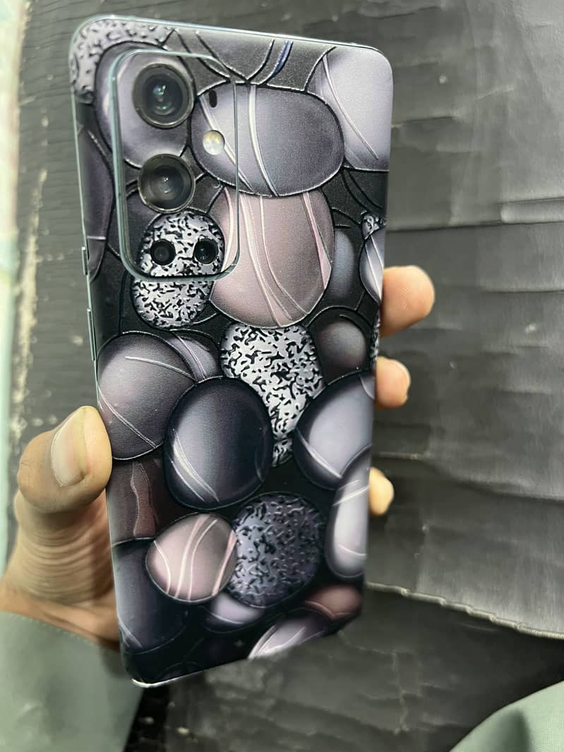 One Plus 9 Pro 4