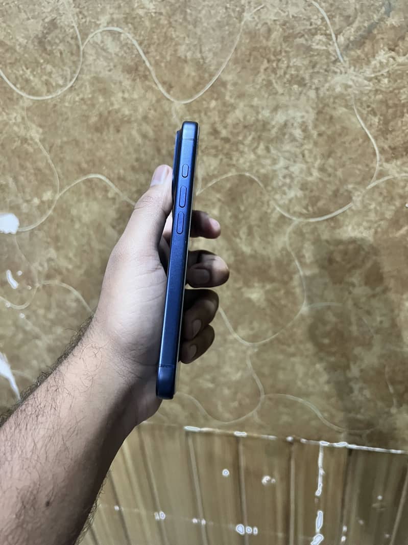 Apple iPhone 17 Pro 4