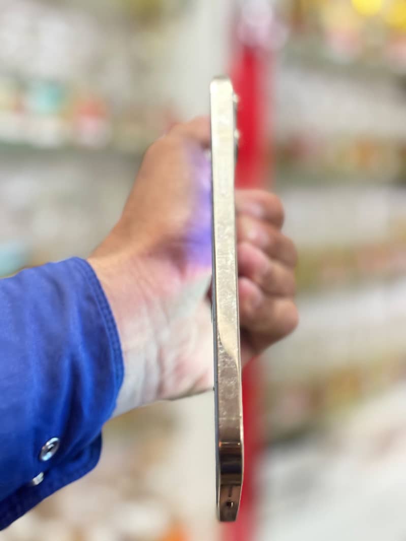 Apple iPhone 12 Pro Max 7