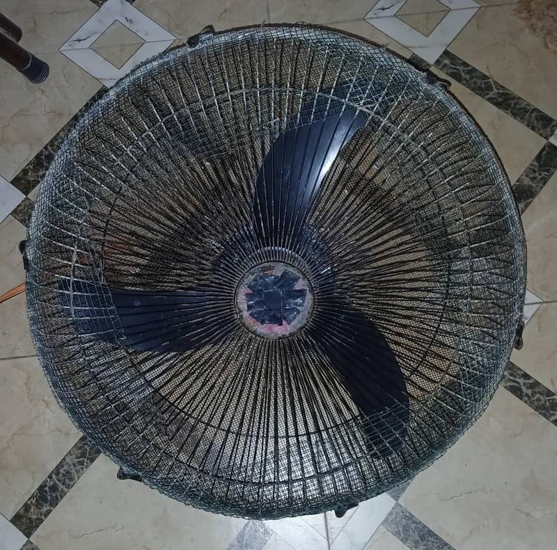 12V dc bracket fan 0
