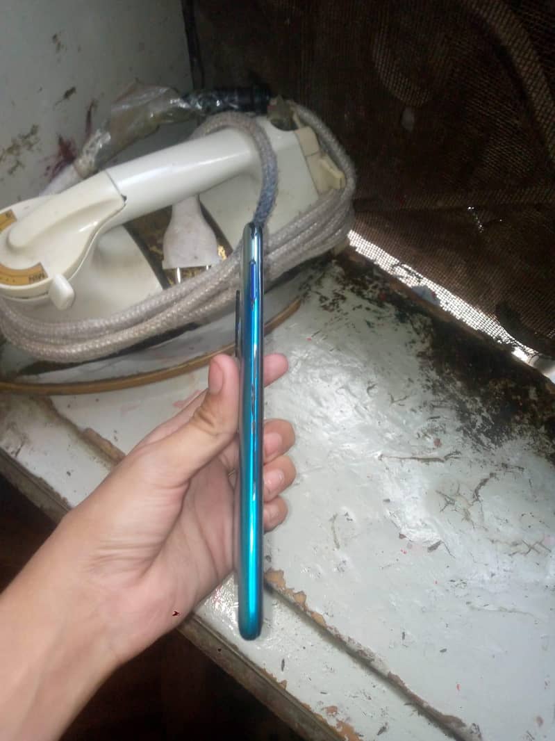 Tecno Spark 4 1