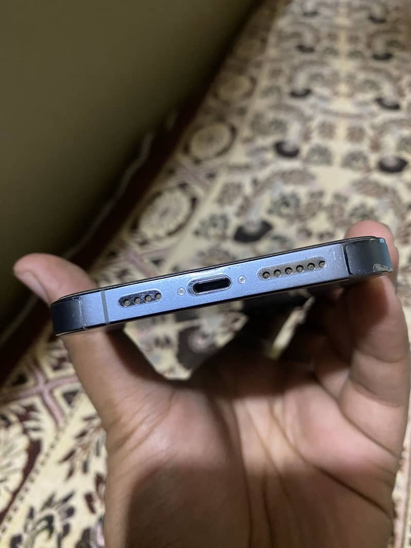 Apple iPhone 13 Pro Max 3