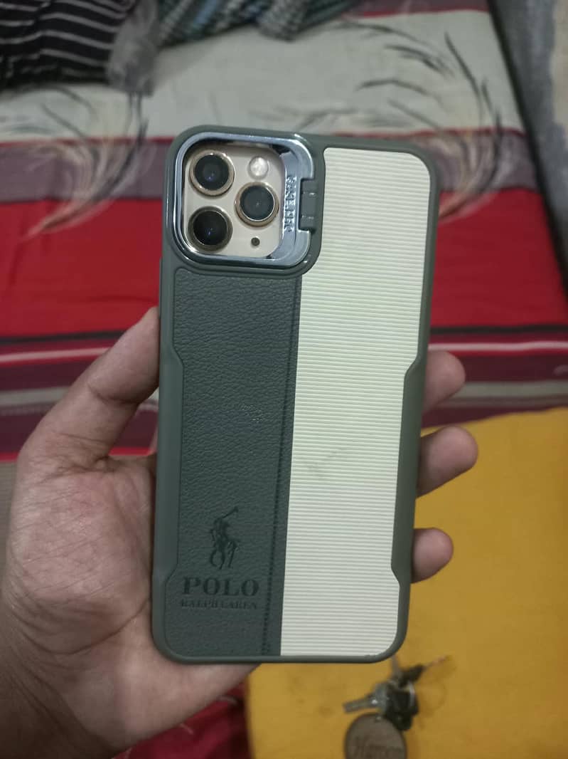 Apple iPhone 11 Pro Max 5