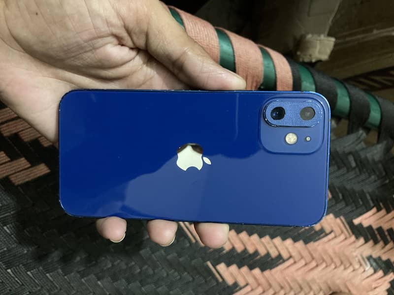 Apple iPhone 12 mini 3