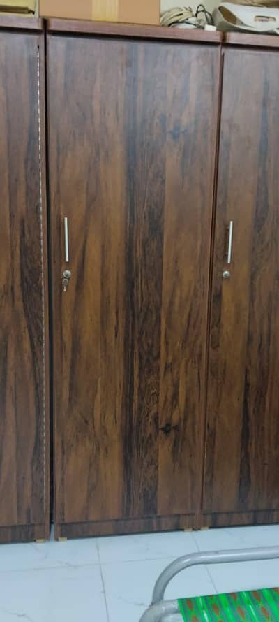 High quality wooden single-door wardrobe