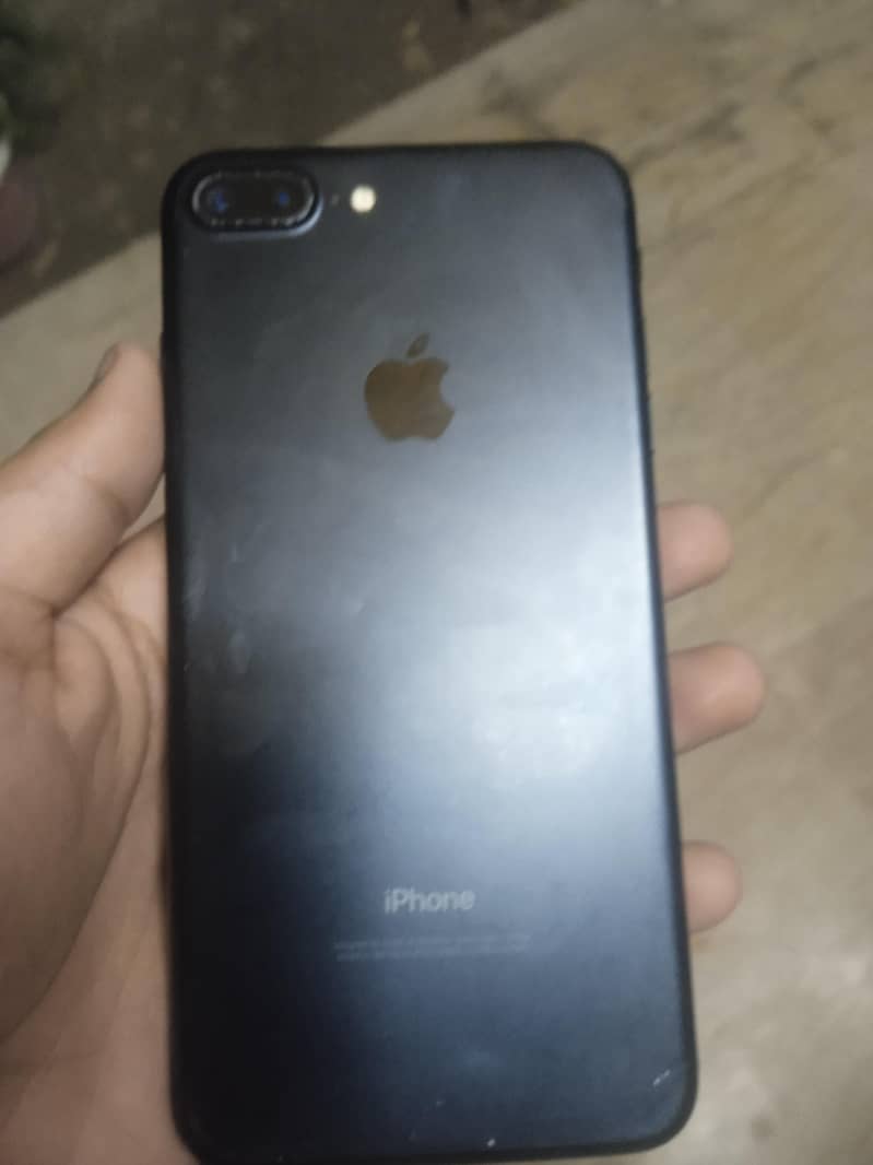Apple iPhone 7 Plus 0