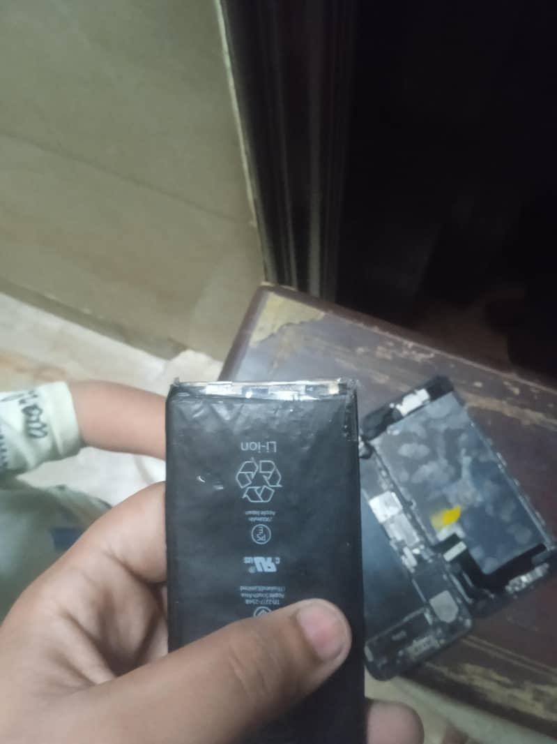 Apple iPhone 7 Plus 4