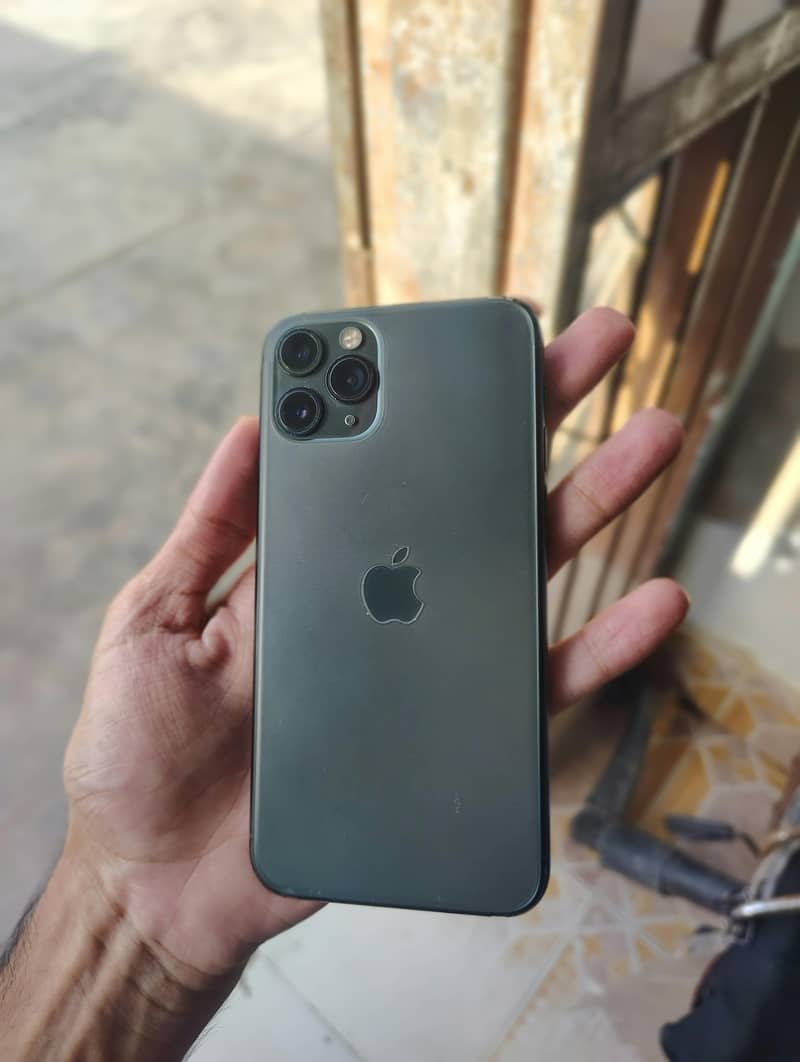 Apple iPhone 11 Pro 1