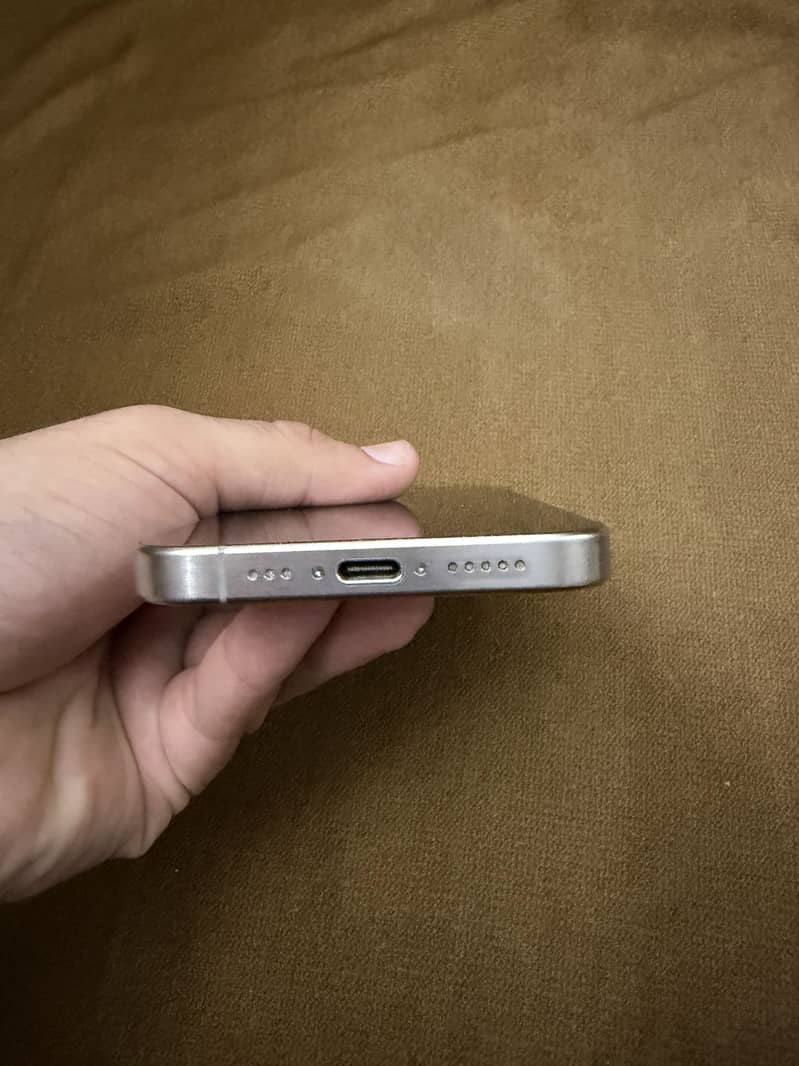 Apple iPhone 15 Pro 5