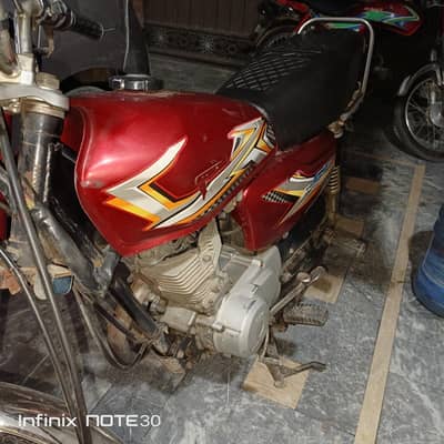 17 model 125 honda