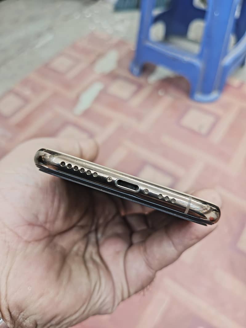 Apple iPhone XS 2