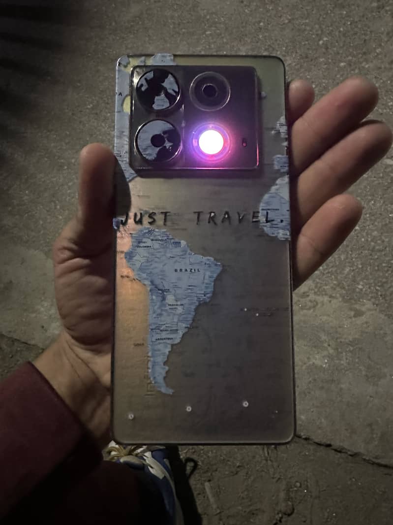 Infinix Note 40 4