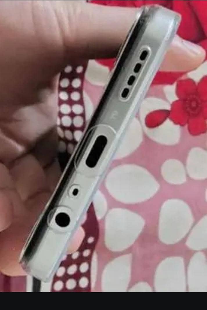 Realme C71 1