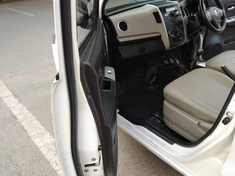 Suzuki Wagon R 2017 8