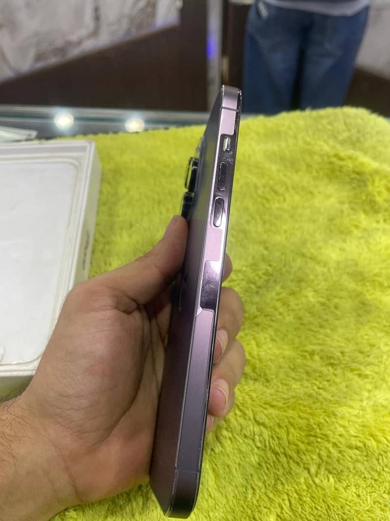 iPhone 14 Pro Max 3