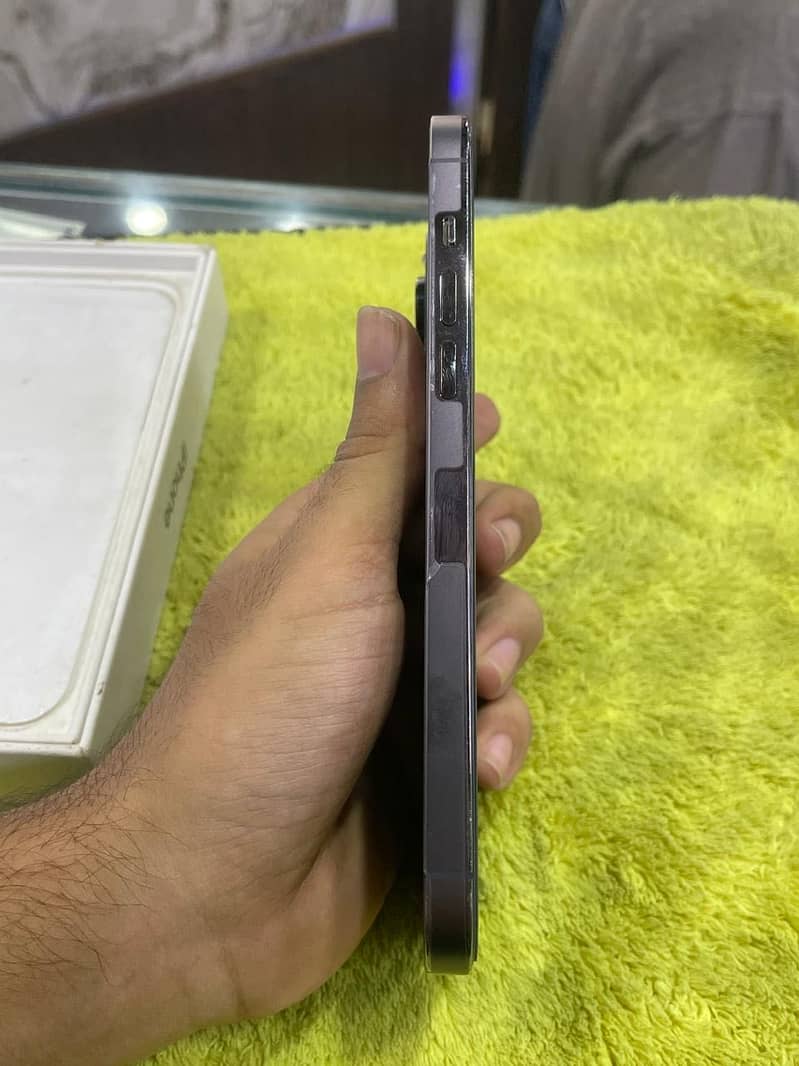 iPhone 14 Pro Max 5