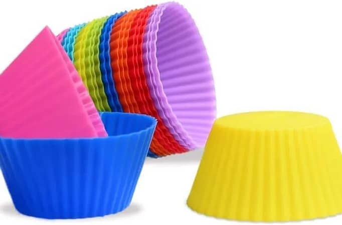 T  PACK OF 6 Silicone Baking Cups Reusable Muffin Liners Non-Stick Cup Cake Molds Set Cupcake Silicone Liner Standard Size Silicone Cupcake Holder Reusable Cupcake Liners Bpa Free