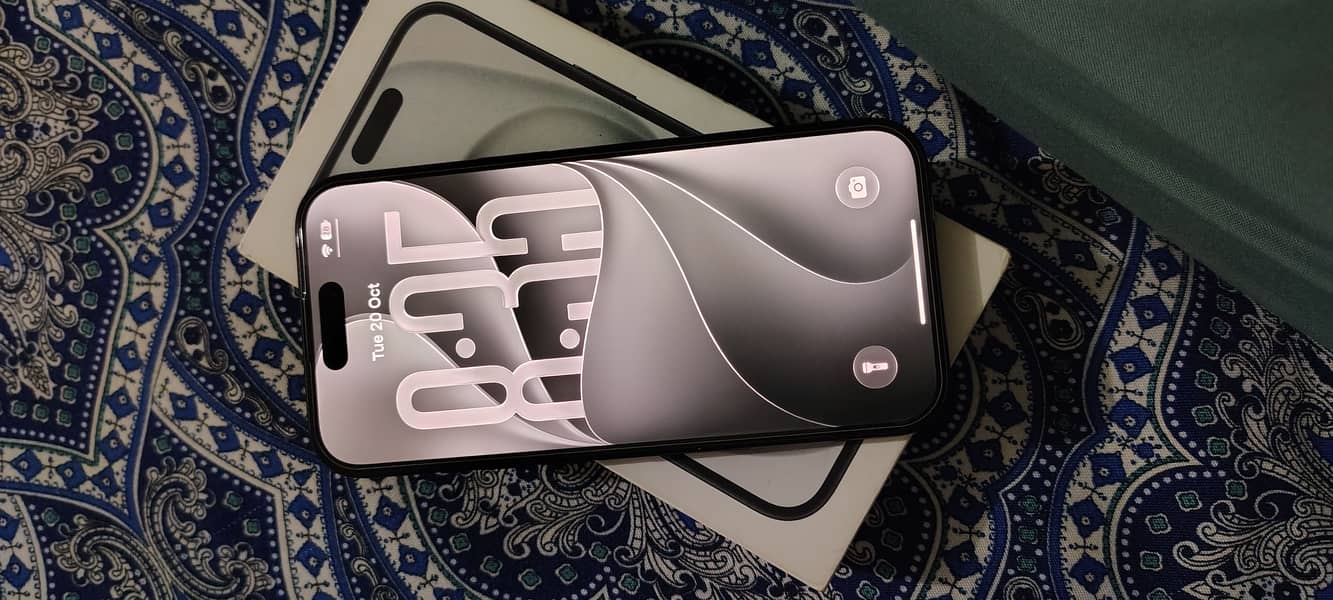 Apple iPhone 15 3