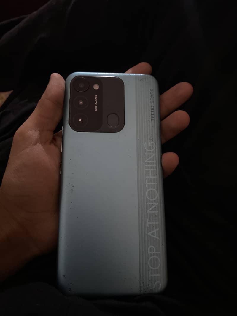 Tecno Spark 8C 1