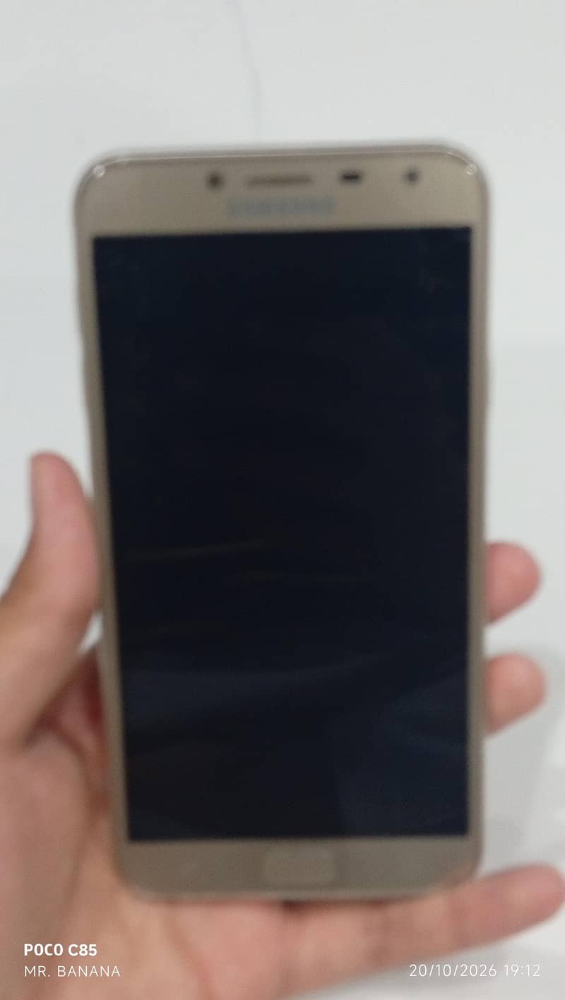 Samsung Mobile J4 4