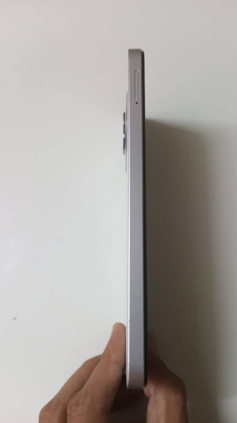 Tecno Spark Go 1 2