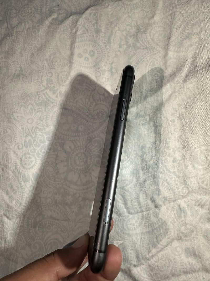 Apple iPhone 11 jv 5