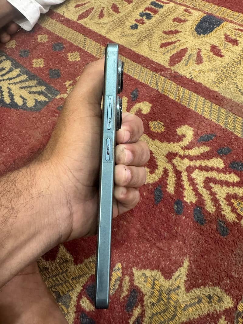 Xiaomi Redmi Note 13 Pro 3