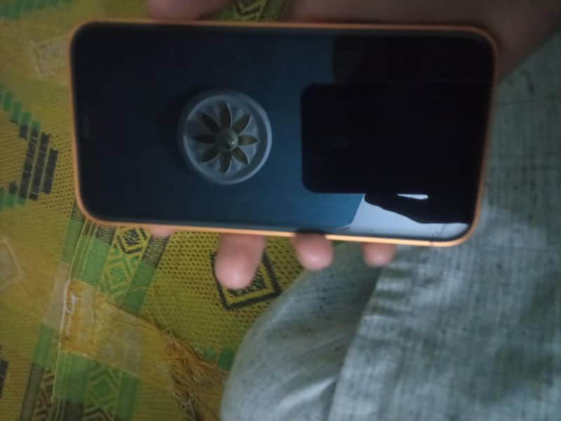 Apple iPhone XR 0