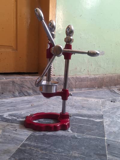 Orange juicer steel body