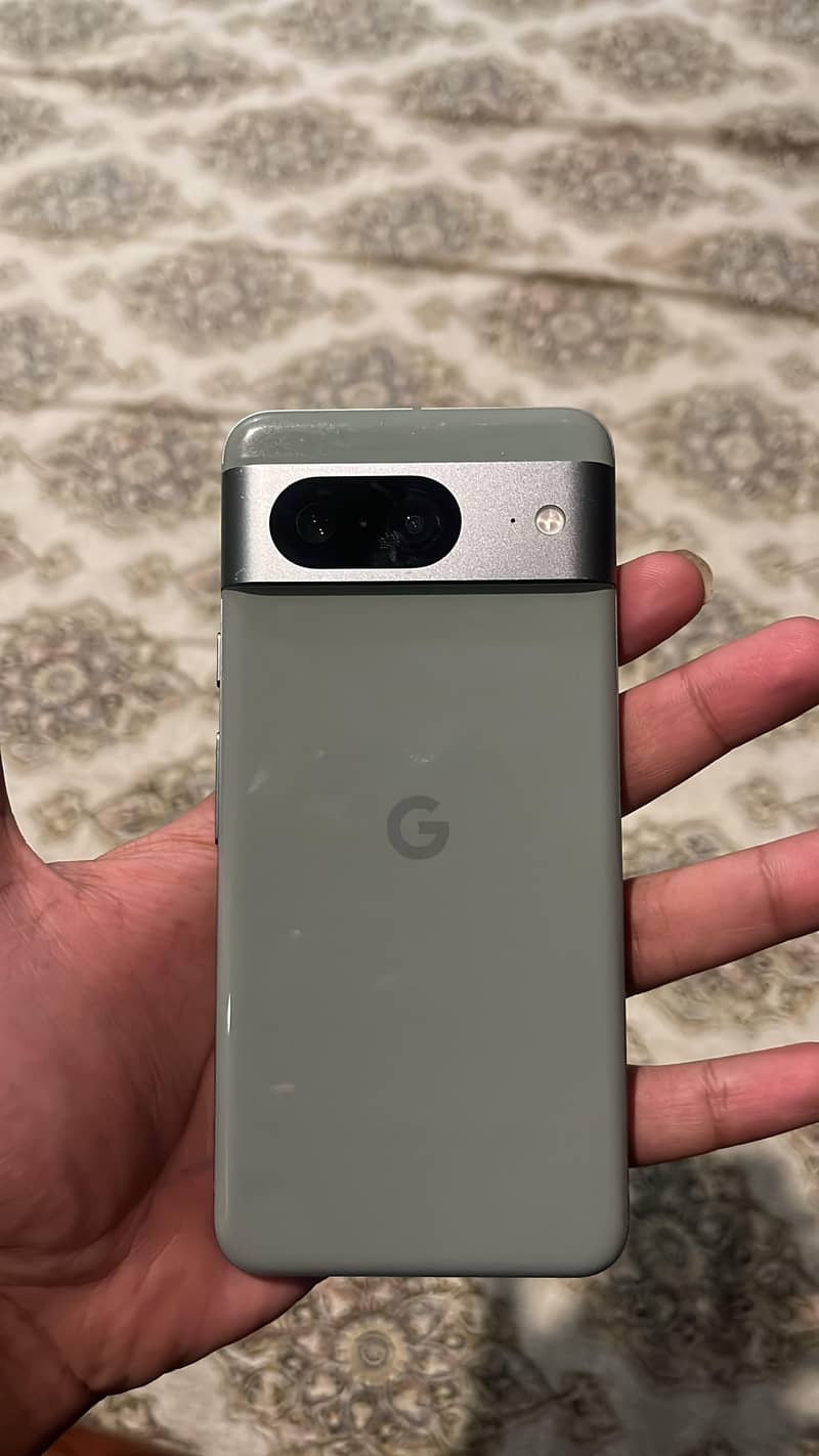 Google Pixel 8 3