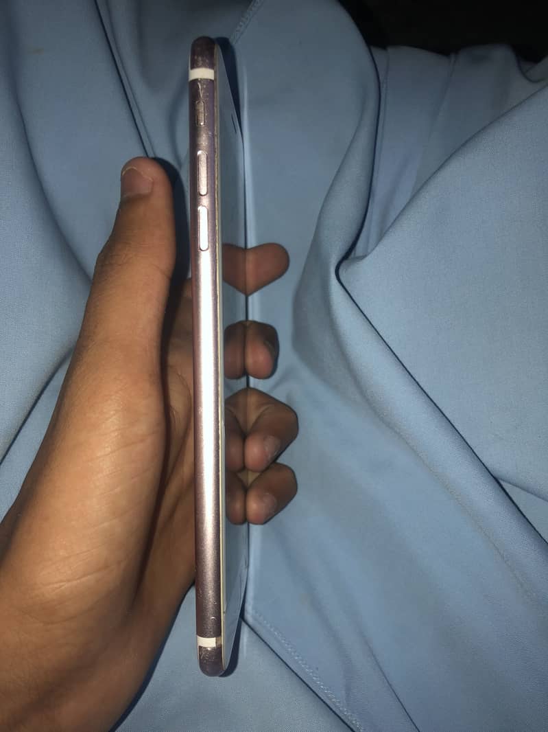 Apple iPhone 7 Plus 10