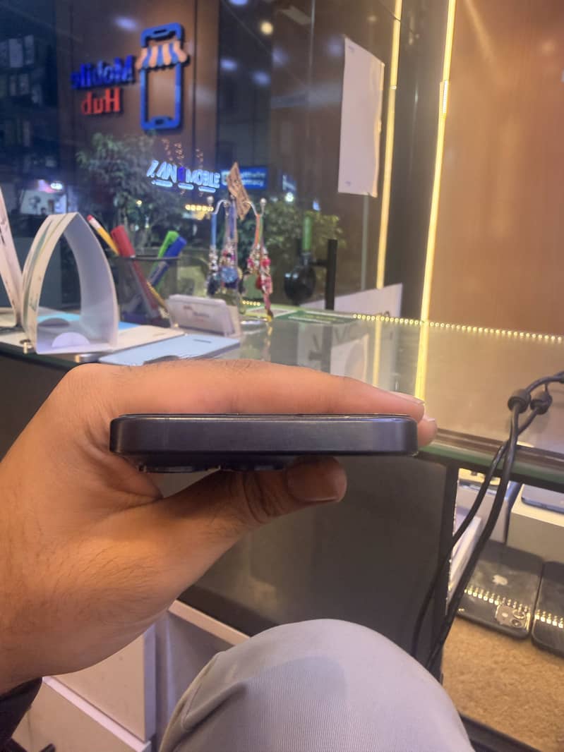 Apple iPhone 15 Pro 5
