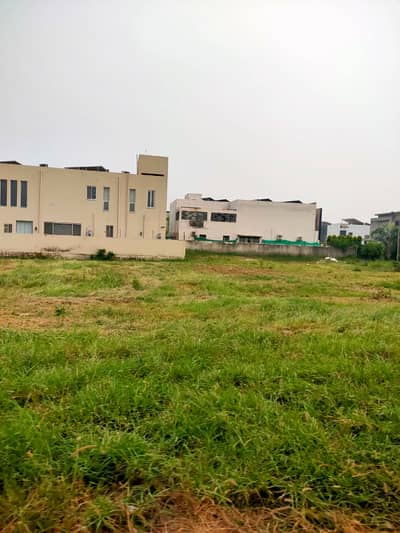Premium 1 Kanal Pair Plot | Prime & Hot Location For Sale