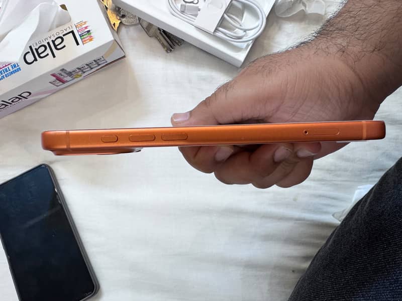 Apple iPhone 17 Pro Max 2