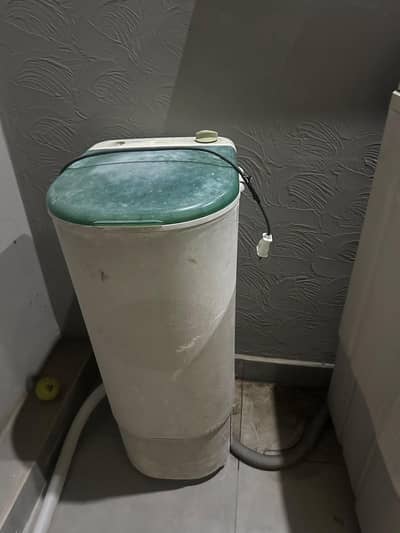 Haier spin dryer in good condition