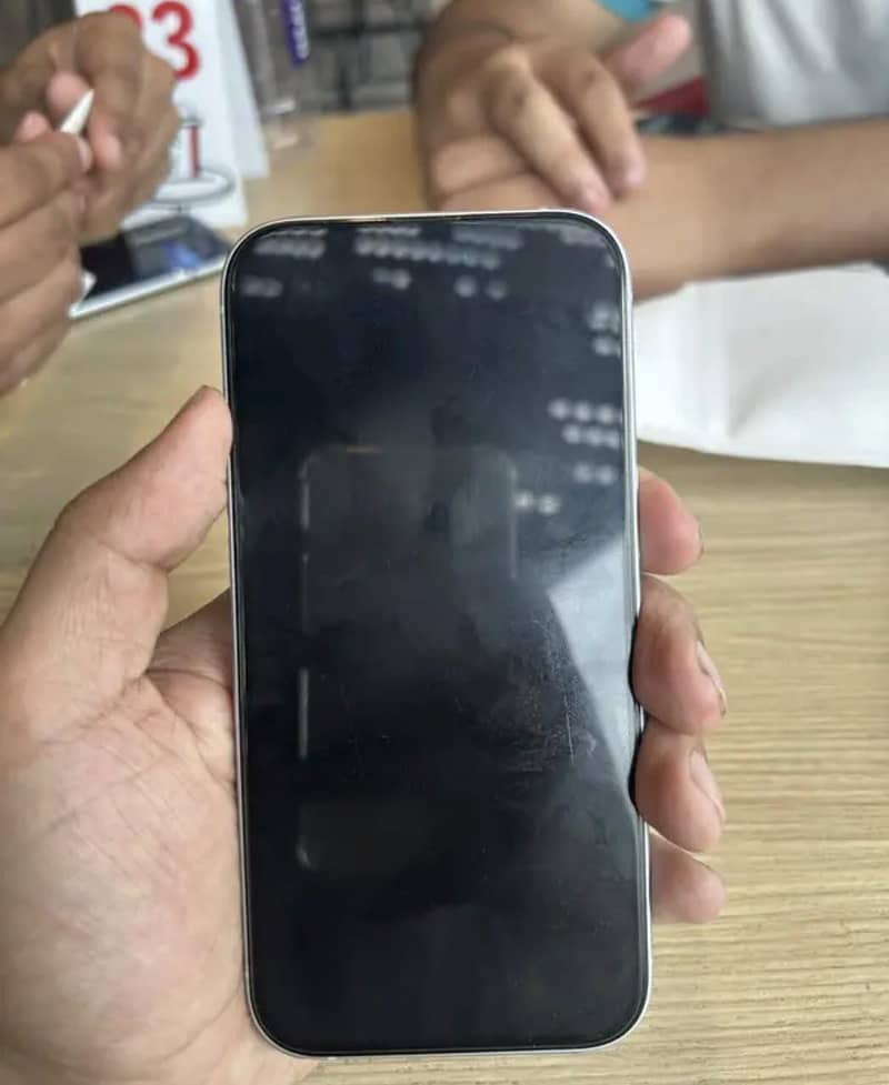 Apple iPhone 15 1