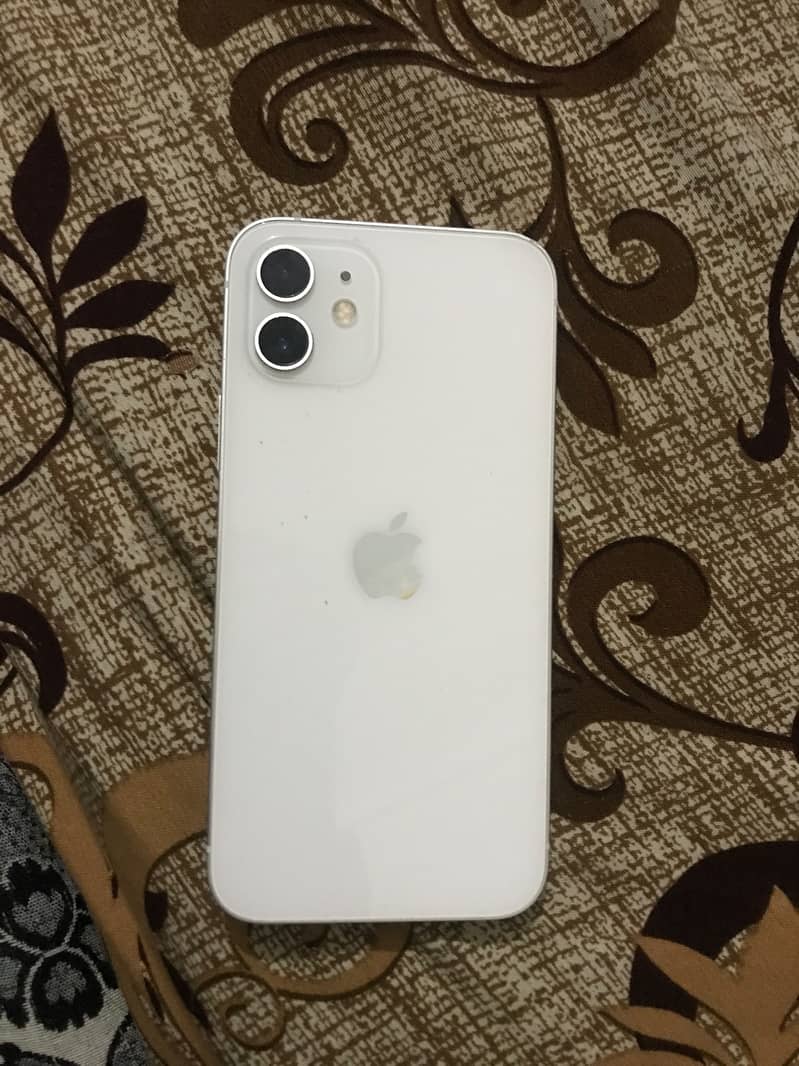 iPhone 12 0