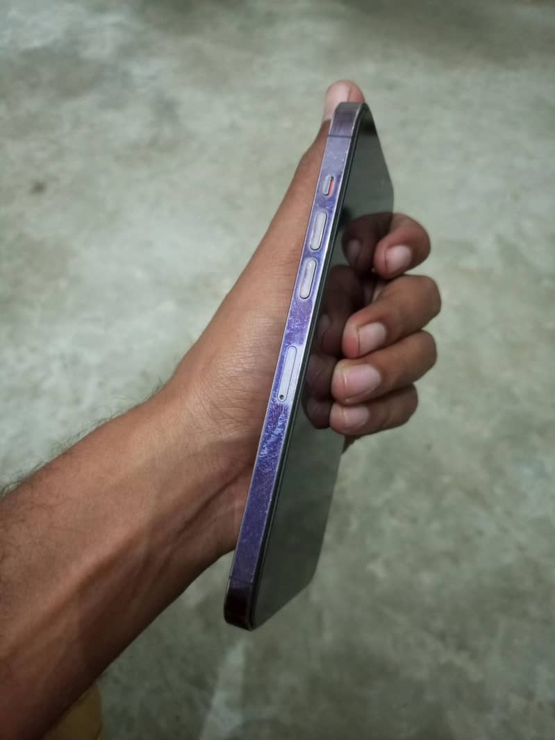 Apple iPhone 14 Pro Max 1