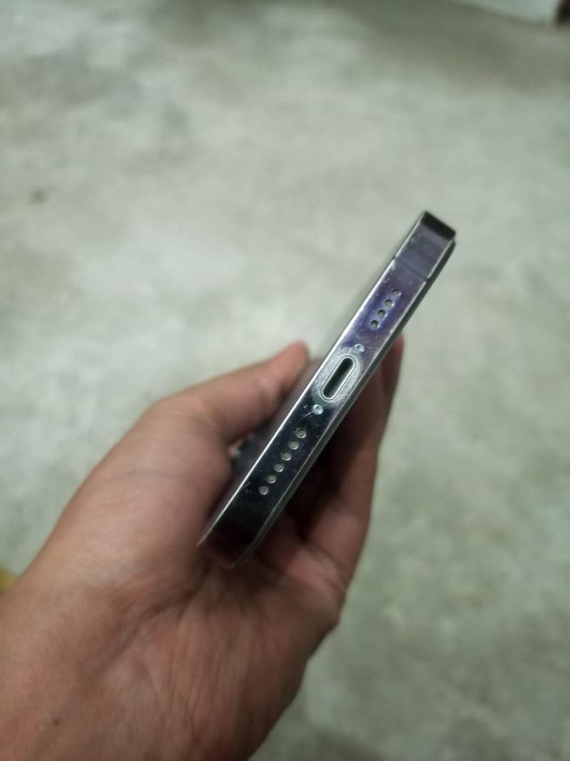 Apple iPhone 14 Pro Max 4