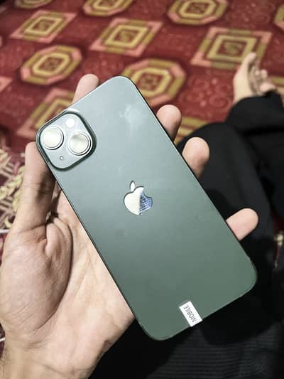 Apple iPhone 13