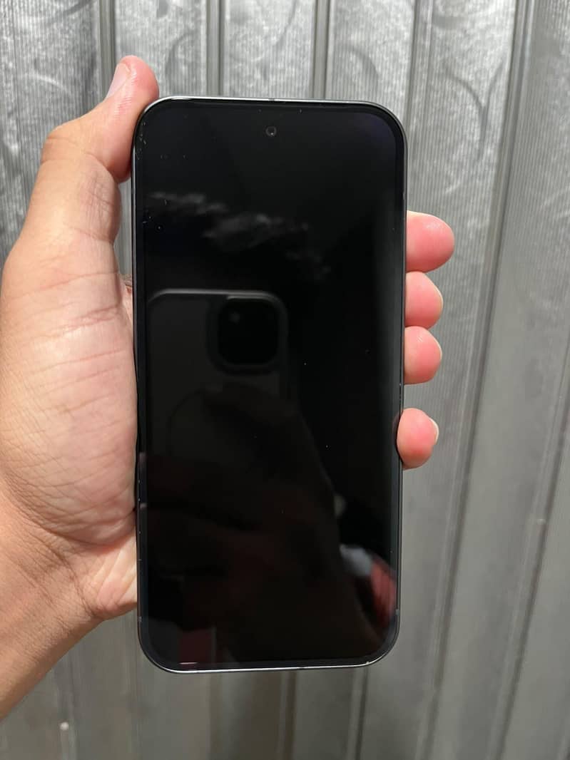 Google Pixel 9 4