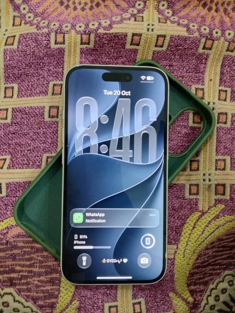 Apple iPhone 16 7